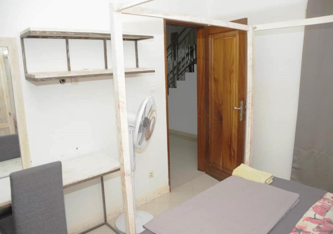 Ferienwohnung Chez Ouly Dakar Exterior foto