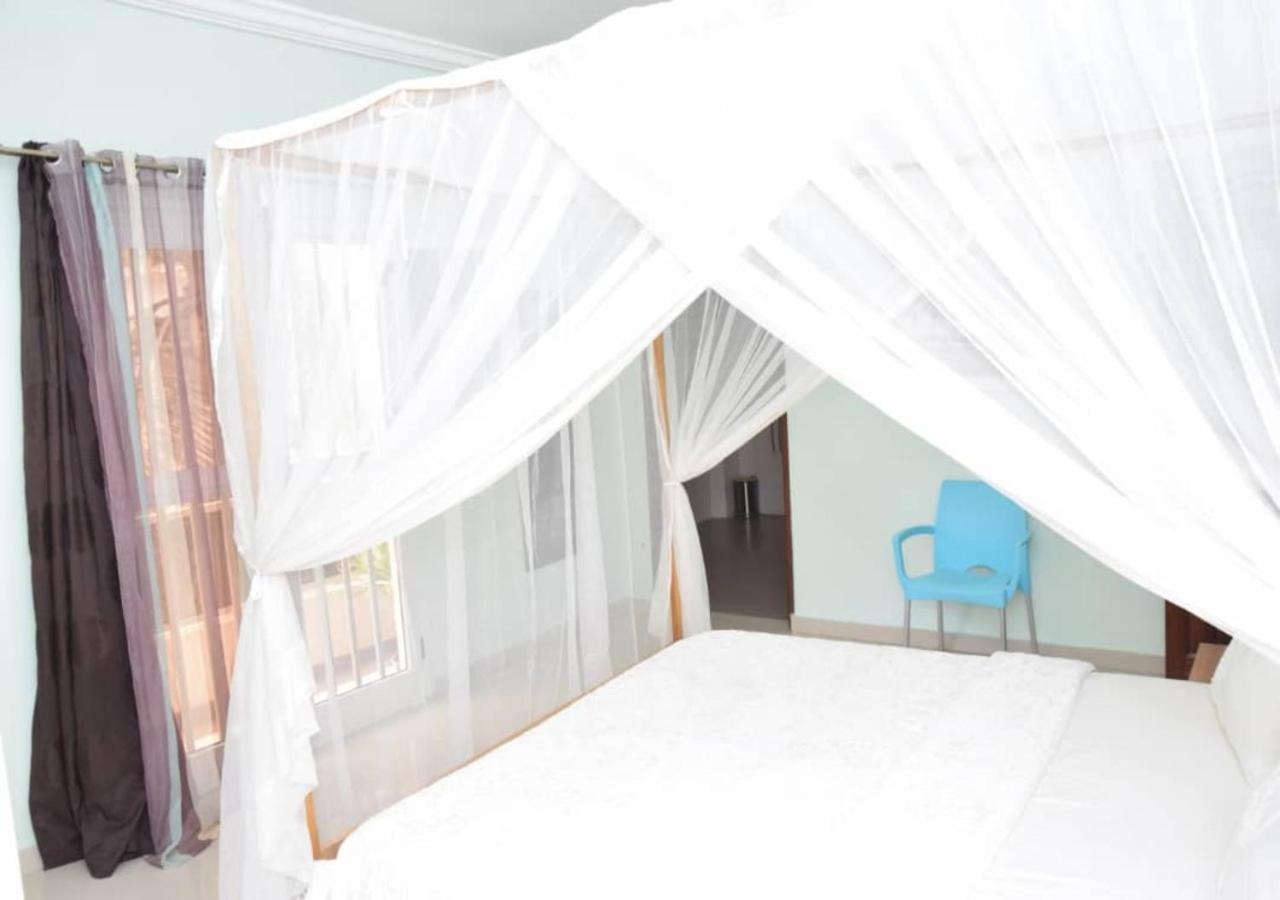 Ferienwohnung Chez Ouly Dakar Exterior foto